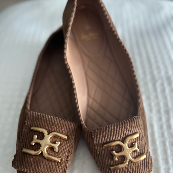 Sam Edelman Brown Corduroy Flats with Gold Emblem Size 10 - Picture 4 of 11